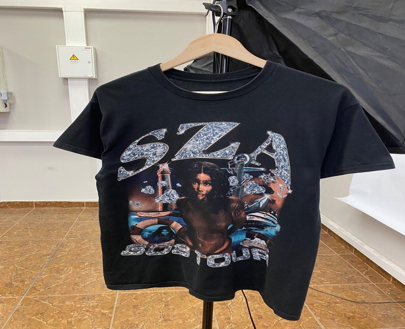 Discover Stylish SZA Merch for Every Music Lover