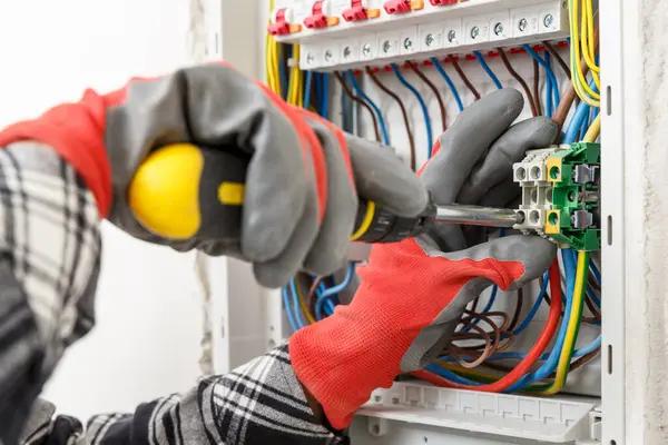 Get Professional Electrical Services From Experienced Experts