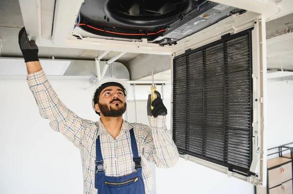 Choosing the Right HVAC Near Me for Heating and Cooling Needs